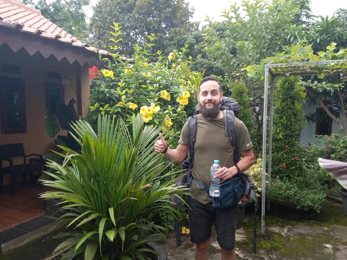 Juda Homestay Banyuwangi  Esterno foto